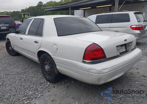 2010 Ford Crown Victoria Police/Police Interceptor z USA, uszkodzony, nr VIN 2FABP7BV4AX142382